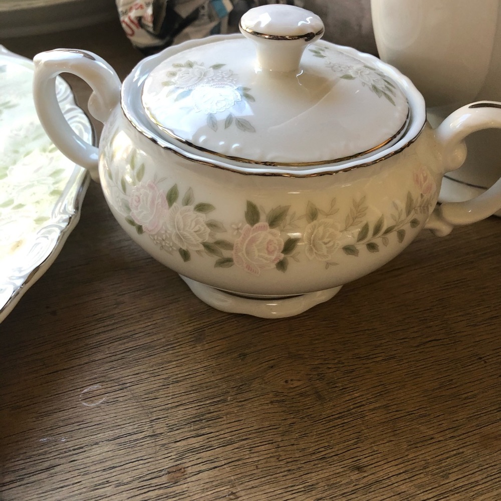 Fine China - Picture 12 of 12